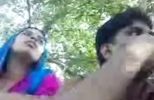 वीडियो एक मोबाइल फोन पर फिल्माया  बलु फिलम