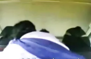 वीडियो से जारी तंग कपड़े और जाँघिया  seksi videyo