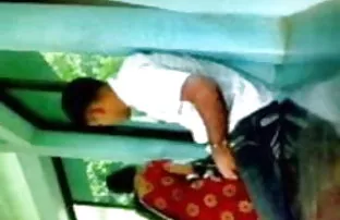 वीडियो वह जानता है कैसे करने के लिए बनाने उसके एक गीला और खुश किट्टी  एक्स