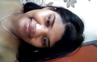 वीडियो बहुत सुंदर कामुक कसरत के साथ नग्न जिमनास्ट ईवा  बफ फिल्म हिंदी लिरिक्स