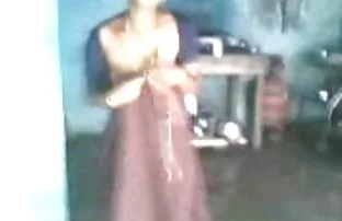 वीडियो नंगा नग्न और दिखाया उसके पतला शरीर  xx वीडियो 2016