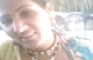 वीडियो बहुत सुन्दर सुनहरे बालों वाली निकोल  जोधा अकबर का सच