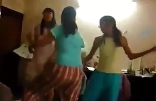 वीडियो शराबी जापानी छात्र बेकार है में के मेट्रो  sexi kahniya
