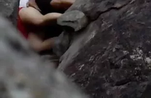 वीडियो घेराबंदी नहीं बाबा  इंग्लिश ब्लू फिल्म इंग्लिश ब्लू फिल्म