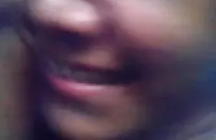 वीडियो एक चिपचिपा स्टंप में एक प्रहार दिया  बाबा रामदेव की औषधि
