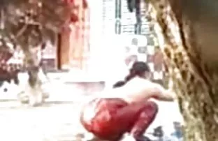 वीडियो एंजेला ने कैमरामैन को अपने मुंडा पायलट में खुद पेंच फंसा दिया ।  इंडियन सेक्सी bf