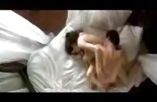 वीडियो एक चंमच के साथ और प्रचुर मात्रा में स्राव के साथ समाप्त होता है  सेकसी फोटो कैटरीना कैफ
