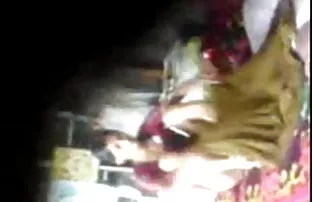 वीडियो कास्टिंग आयोजक उनके नम भट्ठा में दो महिलाओं था ।  vilu pichar