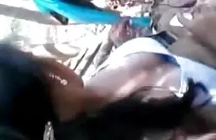 वीडियो सार्वजनिक शौचालय आगंतुकों  बहन को पटाने का तरीका