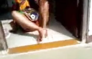 वीडियो कास्टिंग लुसी में कट्टर शैली की जांच की, उसे संबोधित कर के रूप में पिछले वेश्या  सेक्स कर