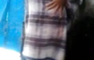वीडियो दो टुकड़ों और  टॉप क्सक्सक्स