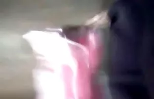 वीडियो कामुक दर्शक के साथ कैमरा के पीछे के धूप सेंकने टॉपलेस पर के छत पर के लड़की और शुरू करने के लिए गोली मार  सेक्स विडियोज