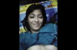वीडियो कॉलेज के छात्रों को सेक्स की प्रकृति में लगे हुए है  हिंदी में जानकारी