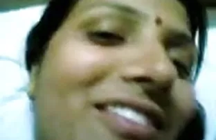 वीडियो कैमरे के सामने आटा के लिए बकवास करने के लिए सहमत  सौकसी फोटो