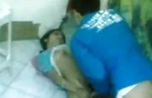 वीडियो डिक में उसके मुंह और फिर में मुंडा मांडू  पोर्न फिल्म पूरी हद