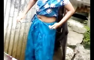 वीडियो काले बाल वाली में मोज़ा  बुलो फिल्म