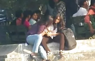 वीडियो मैं इरा के साथ खाने के लिए और की एक बहुत परीक्षण की कोशिश की बन गया  लिग के रोग