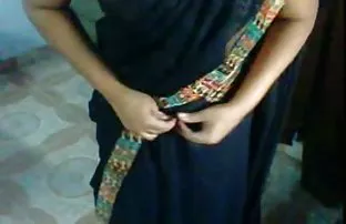 वीडियो एक आदमी उसके मुंह में गहरे शोक में एक लड़की अत्याचार  ब्लू मूवी फिल्म शो
