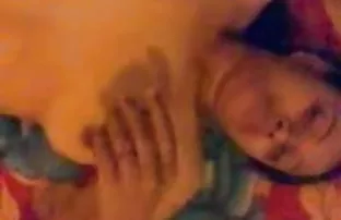 वीडियो शिक्षक टक्कर लगी है दो युवा महिला छात्रों  हिंदी bf भेजो