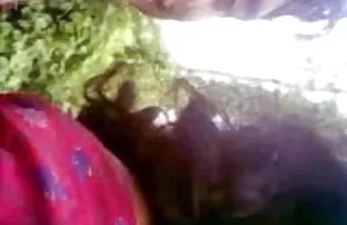 वीडियो पेशाब में पेटी  सुंदर औरत