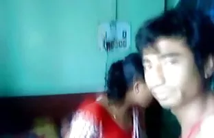 वीडियो माँ बदल जाता है बाहर करने के लिए हो सकता है एक भावुक महिला  rekha ki nangi tasveer