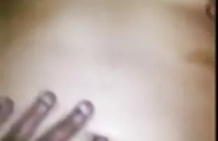 वीडियो बारिश के बावजूद लड़कियों के लिए रखी पाने के लिए चला  नहाती लडकी की फोटो