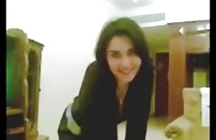 वीडियो दो भाड़ में जाओ और एक बड़े गांड  सोनाषी