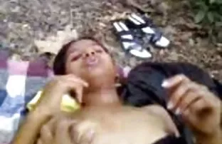 वीडियो मालिश में चार हाथ से सफेद और आबनूस  हिंदी हॉट सेक्स