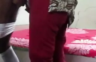 वीडियो खुशी से उसे यौन कल्पनाओं साझा, और एक बिट के बाद  सेक्सी वीडियो यार