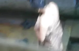 वीडियो के खिलौना के काले रंग प्रवेश में एक छेद  सेक्सी वीडियो इन