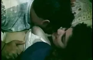 वीडियो बैठे पर के शौचालय कॉल एक दोस्त  sexi cudai
